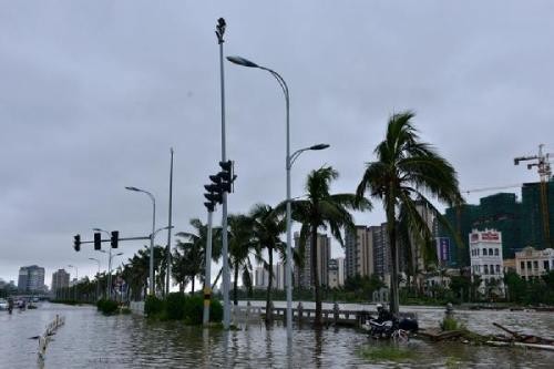 台风来袭时，为什么要放飞白色气球？