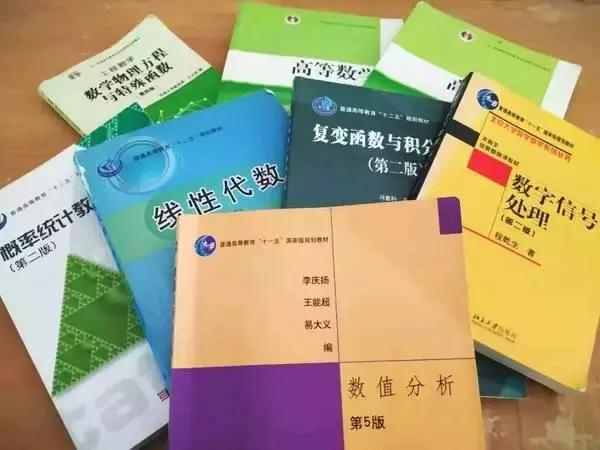 汉语言文字学和语言学及应用语言学，有什么不一样的么？