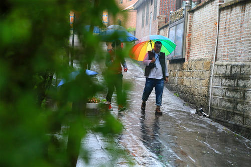 梦见下雨什么意思