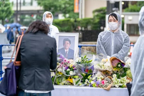 日本上千人集会，反对为前首相安倍晋三举行“国葬”！当地治安情况如何？