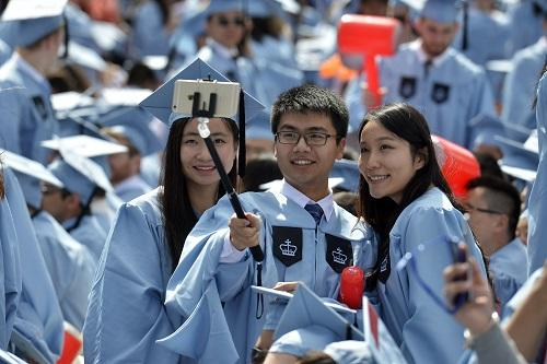 美国解除中国学生赴美限制，背后有哪些利益？