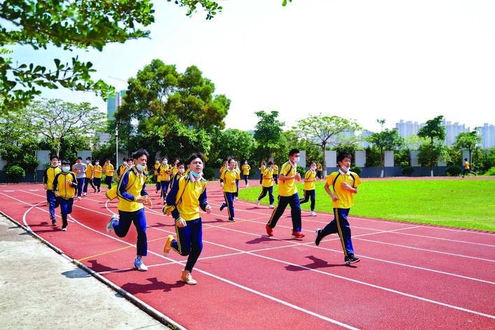 河南一高三学生课间跑操猝死，学校该不该为此学生的死负责？