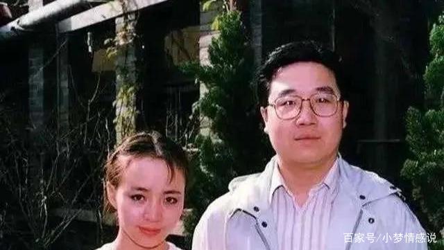 被英宁抛弃的赵明明，当红时息影抚养女儿，她现在怎么样了？