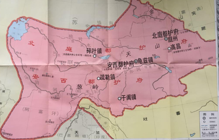 西域都护府 ，安西都护府 ，北庭都护府， 各是哪个朝代什么时间，详细解释，通俗易懂。