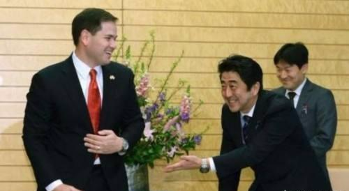 日本天皇和日本首相到底谁大？