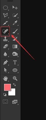 想问下，这个修补工具在PS工具栏中哪个位置？或是哪个图标？谢谢