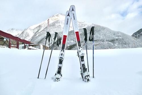 单板滑雪和双板滑雪的护具有区别吗？