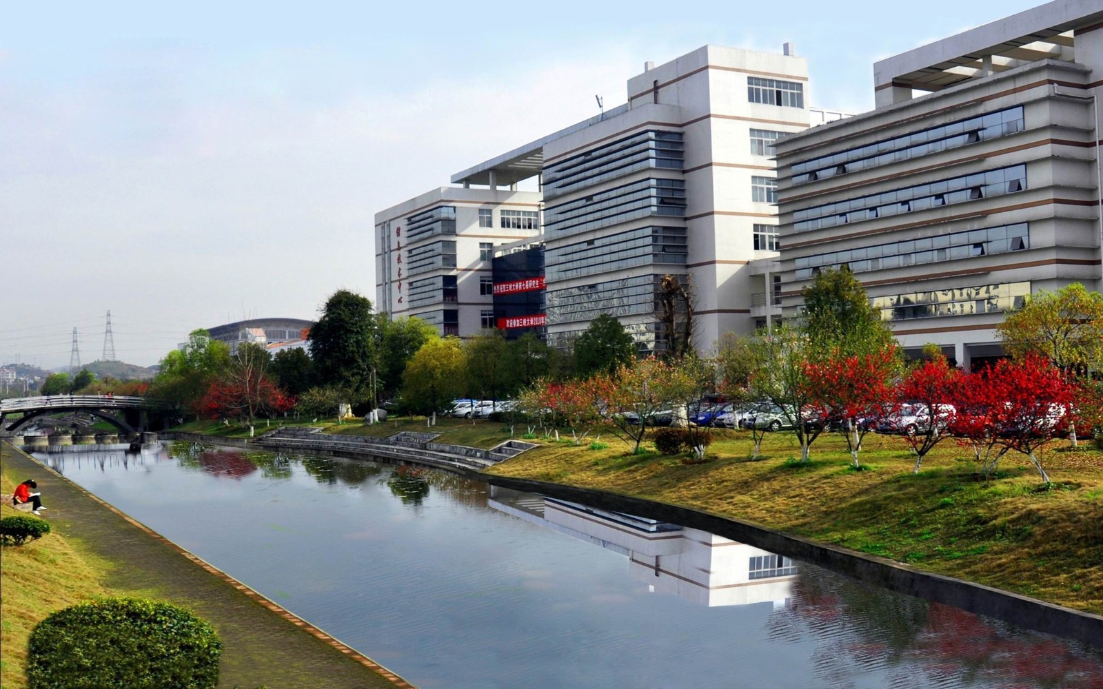 湖北省宜昌市三峡大学在那个区